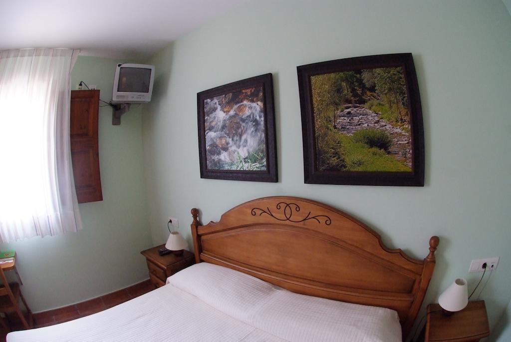 Hotel Casa Duaner Guardiola de Berga Szoba fotó
